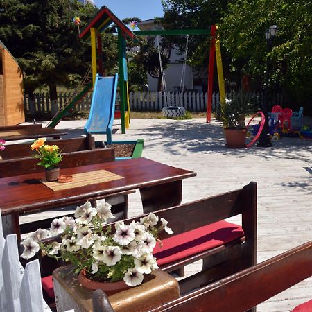 Hotel Lilia Sunny Beach Buitenkant foto