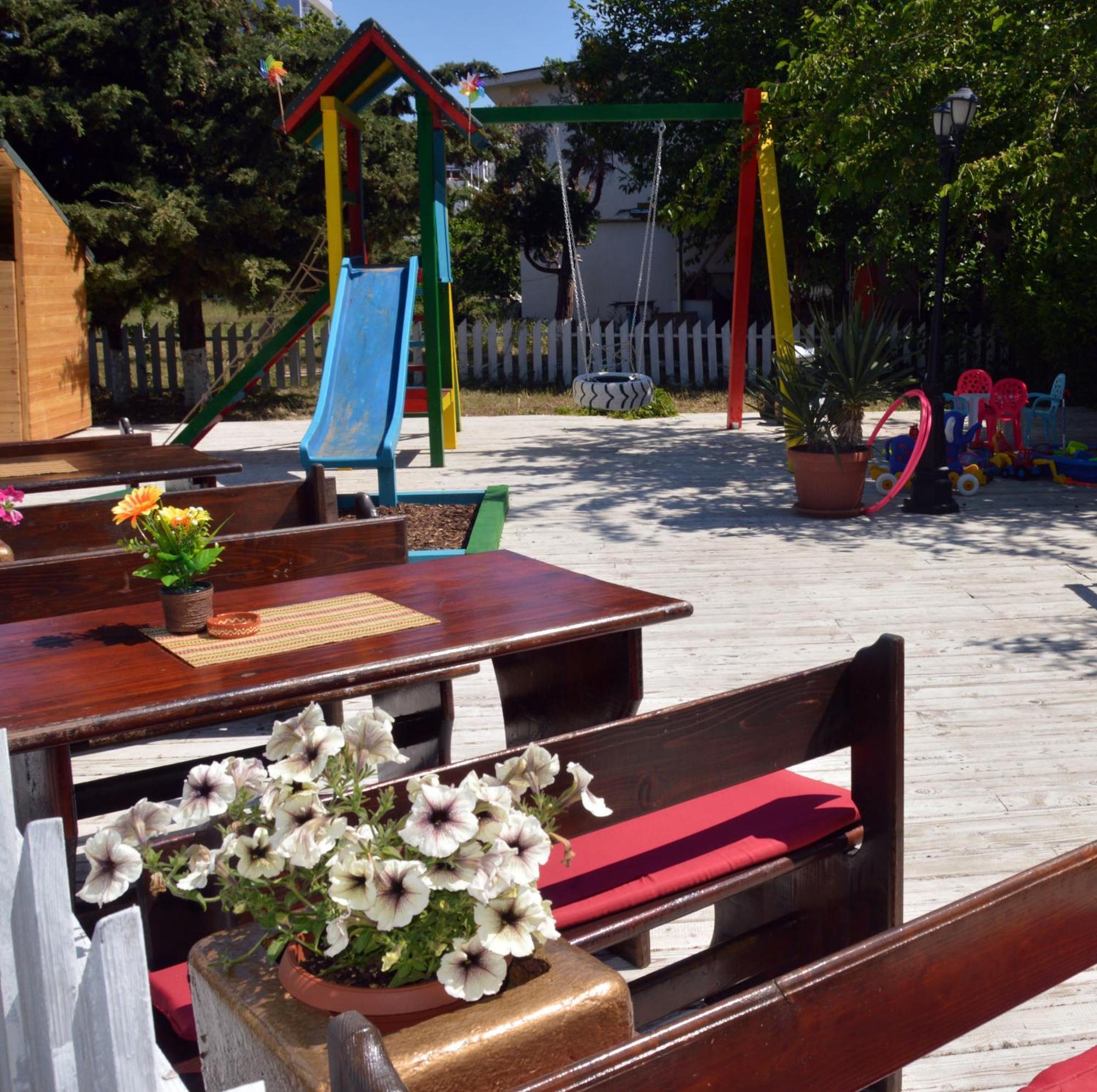 Hotel Lilia Sunny Beach Buitenkant foto